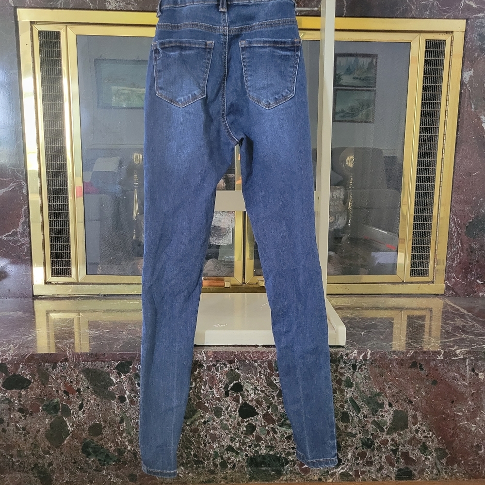 Size 00/23 tall skinny high waisted blue jeans